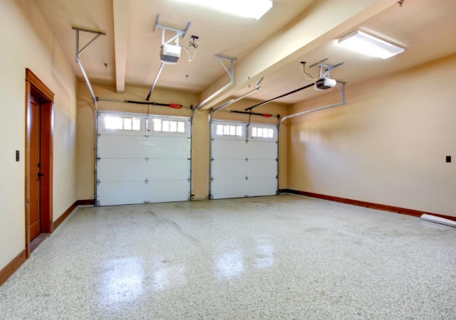 Image on an empty garage.